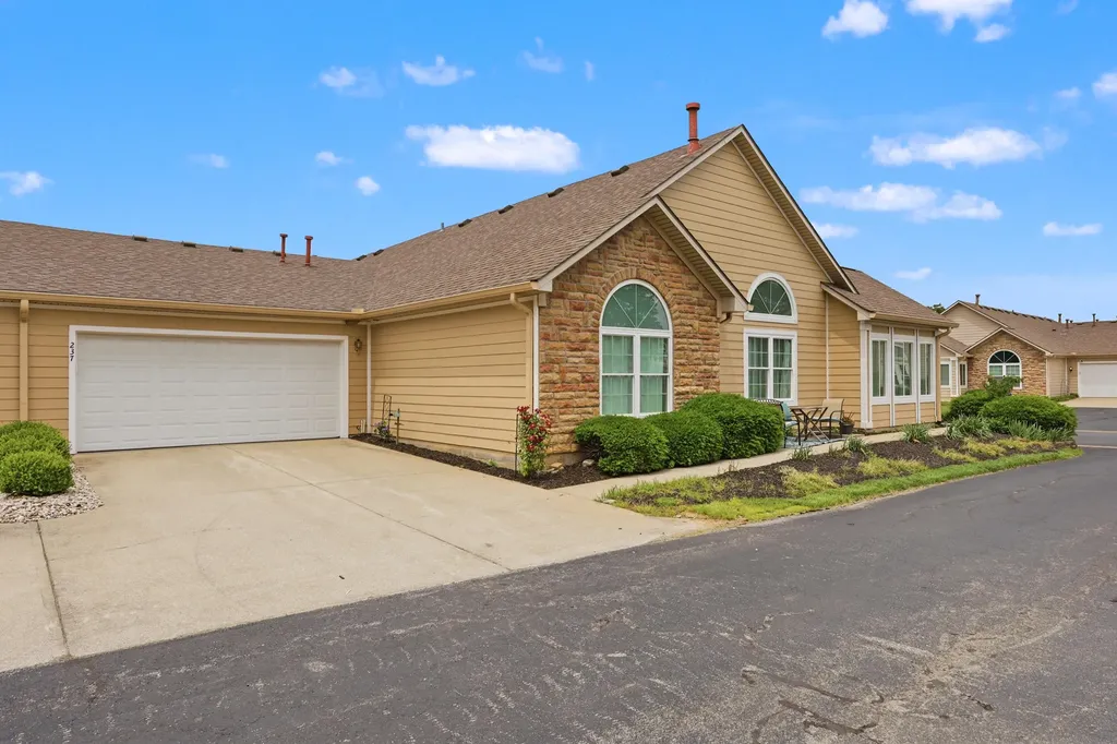 237 Churchill Nicholasville KY 40356