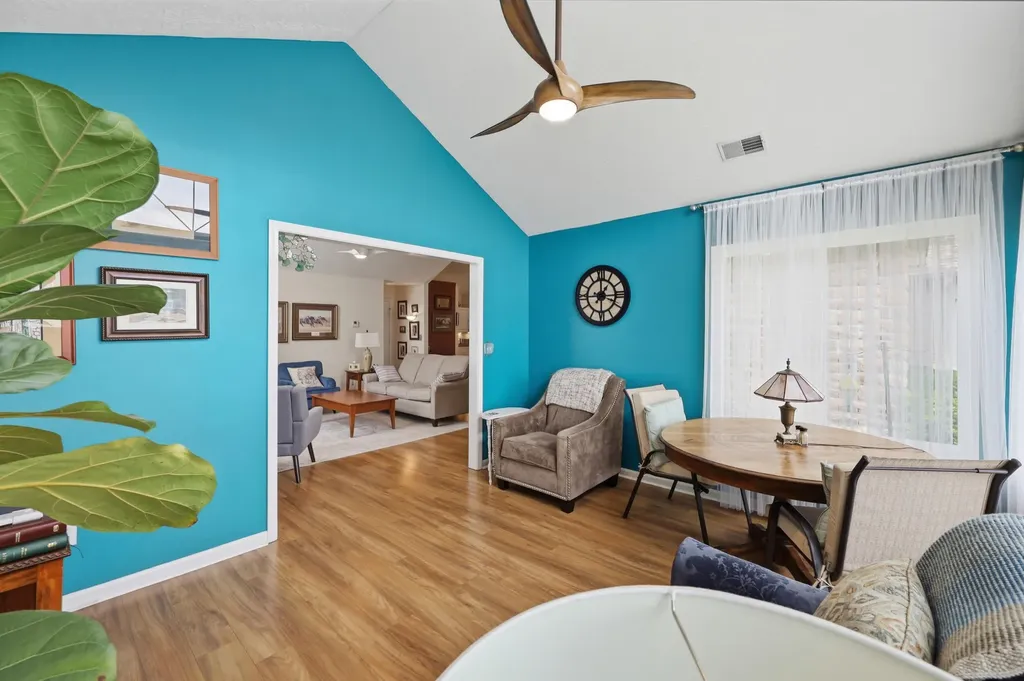 237 Churchill Nicholasville KY 40356