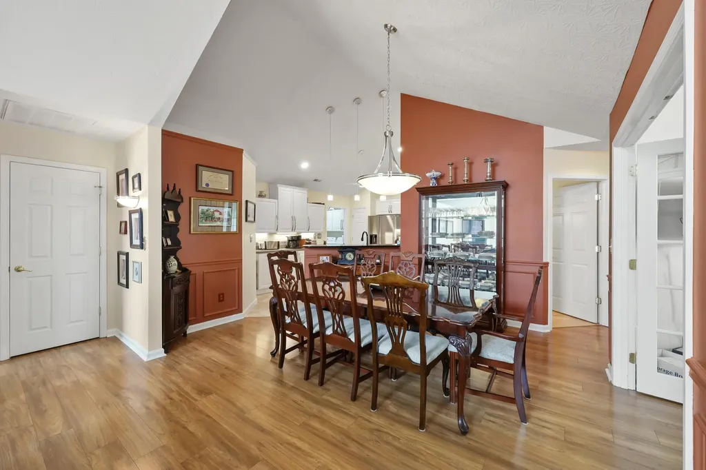 237 Churchill Nicholasville KY 40356