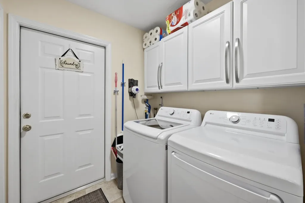237 Churchill Nicholasville KY 40356