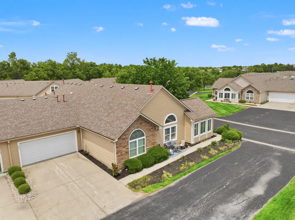 237 Churchill Nicholasville KY 40356