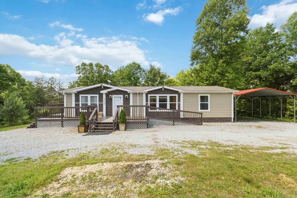 3163 White Oak Road London KY 40741