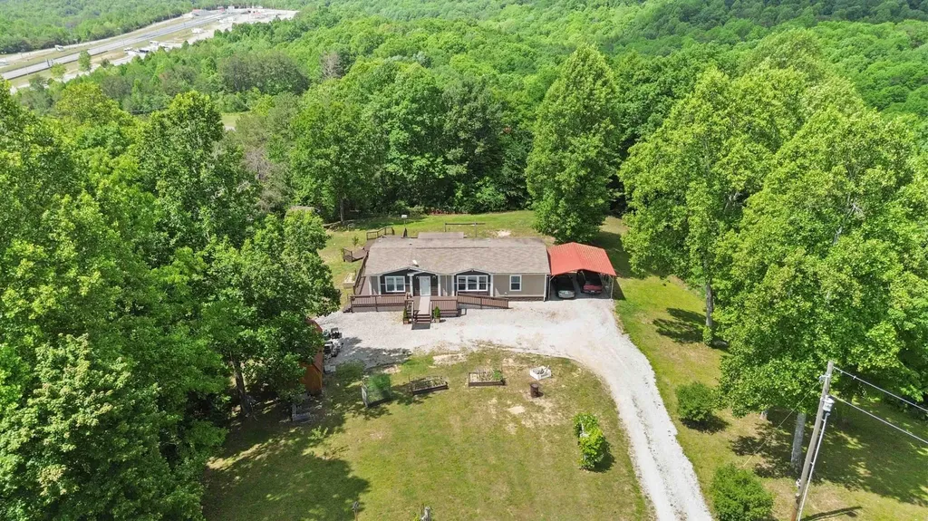 3163 White Oak Road London KY 40741