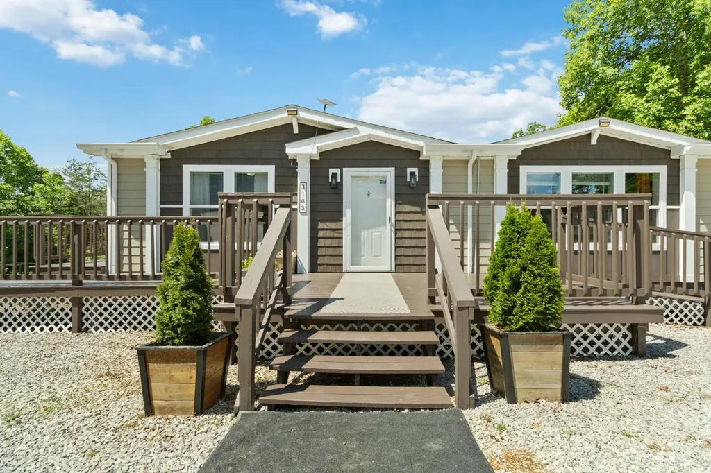 3163 White Oak Road London KY 40741