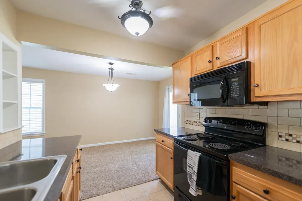 417 Cunningham Lane Lexington KY 40508