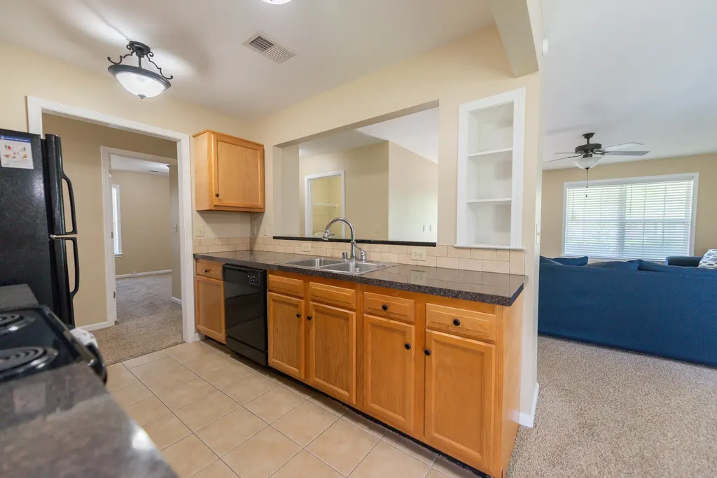 417 Cunningham Lane Lexington KY 40508