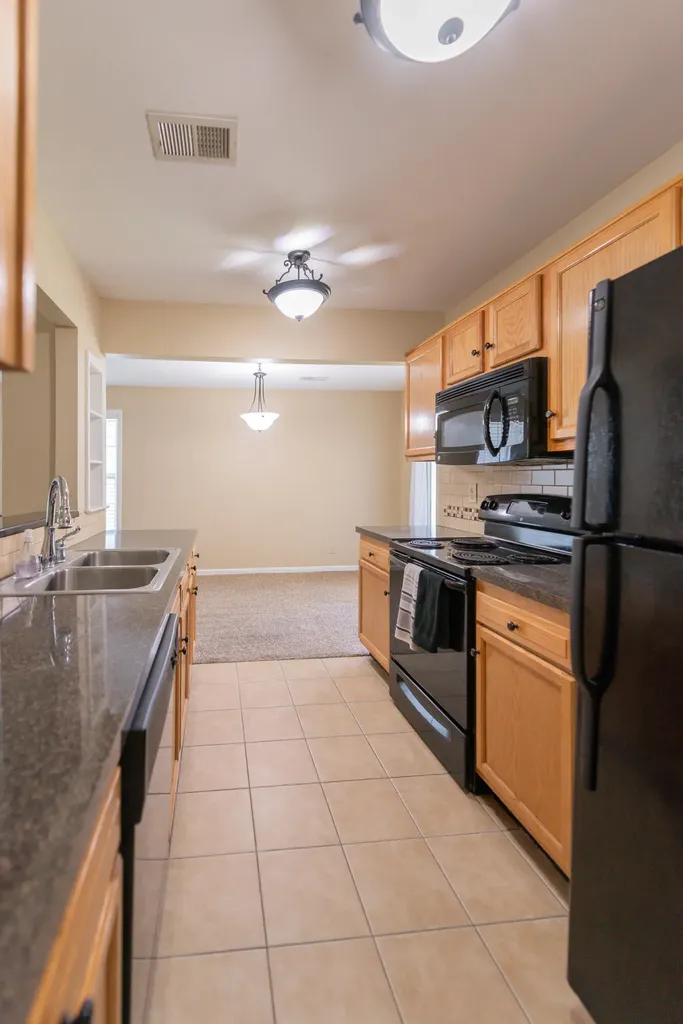 417 Cunningham Lane Lexington KY 40508