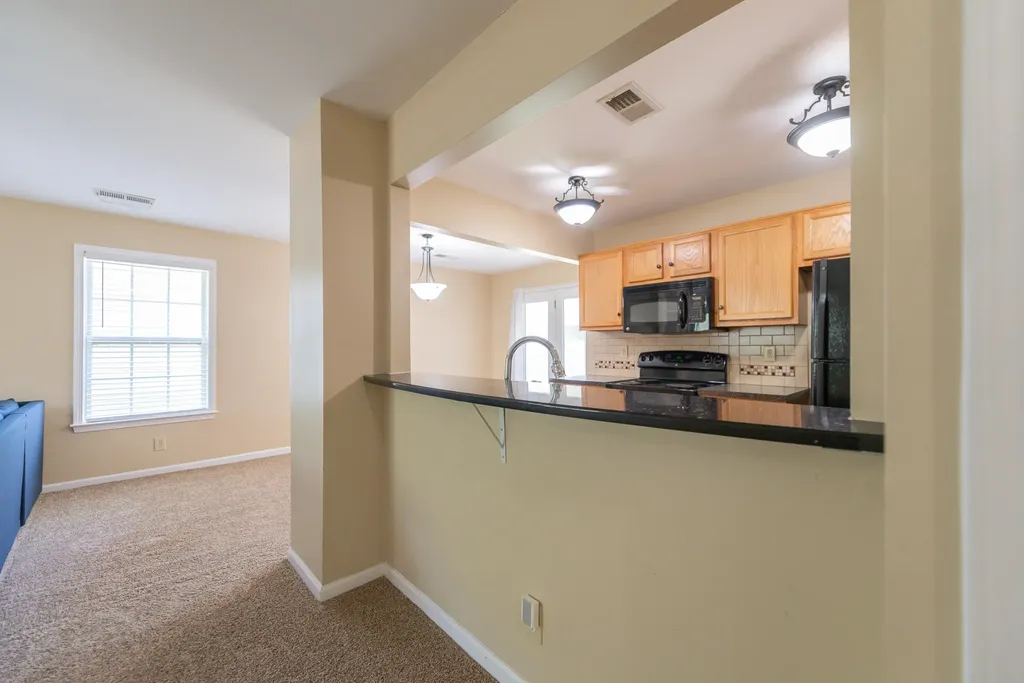 417 Cunningham Lane Lexington KY 40508