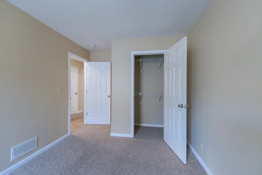 417 Cunningham Lane Lexington KY 40508