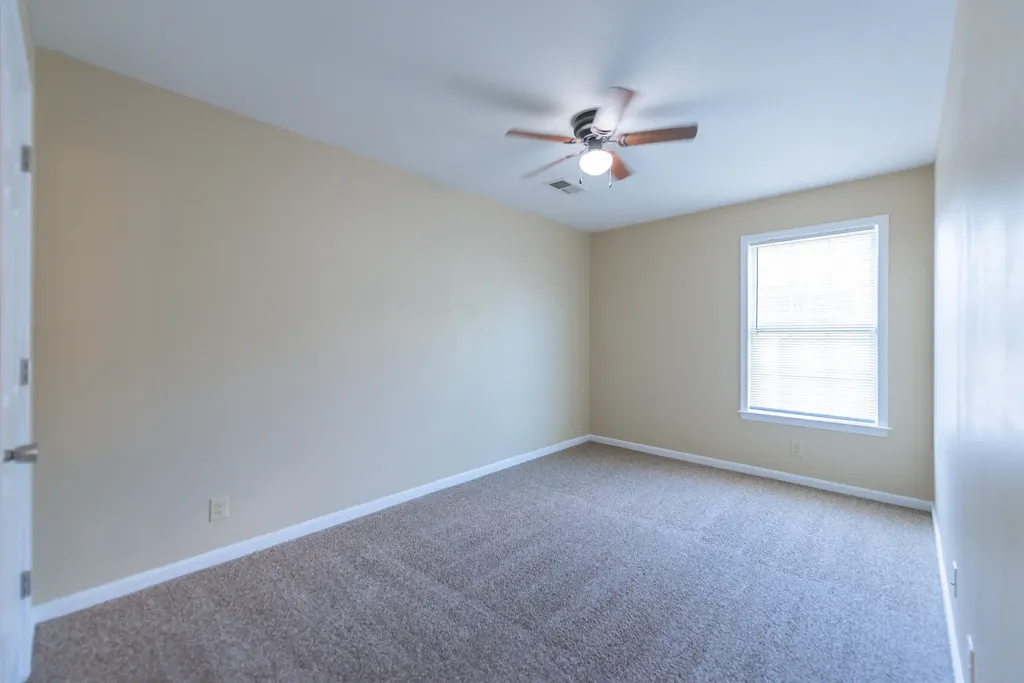 417 Cunningham Lane Lexington KY 40508
