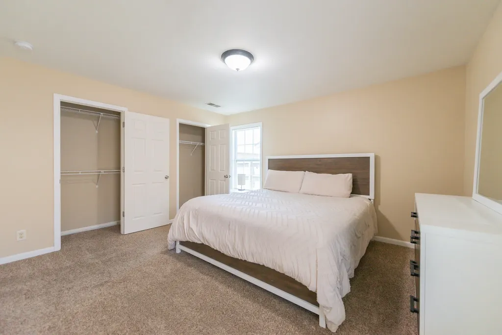 417 Cunningham Lane Lexington KY 40508