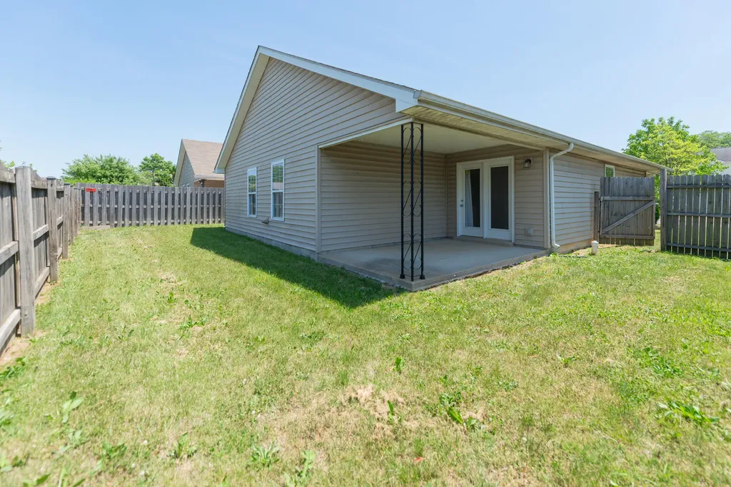 417 Cunningham Lane Lexington KY 40508