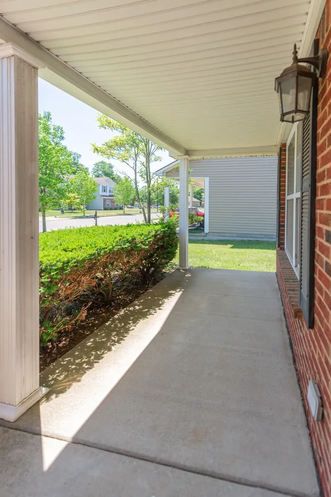 417 Cunningham Lane Lexington KY 40508