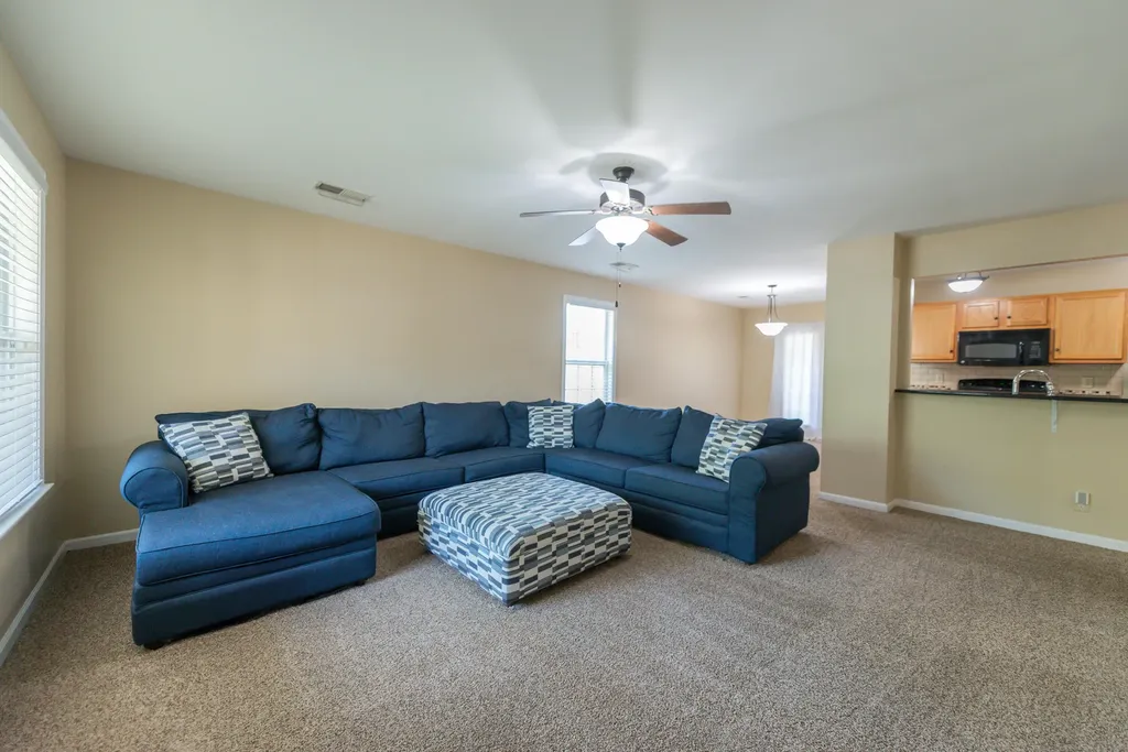 417 Cunningham Lane Lexington KY 40508