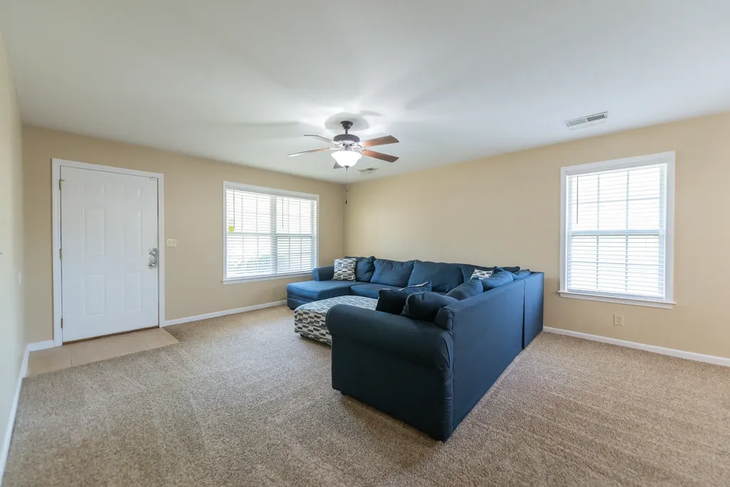 417 Cunningham Lane Lexington KY 40508