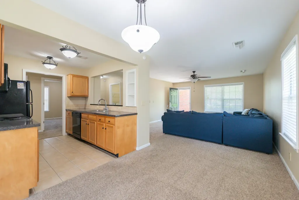 417 Cunningham Lane Lexington KY 40508