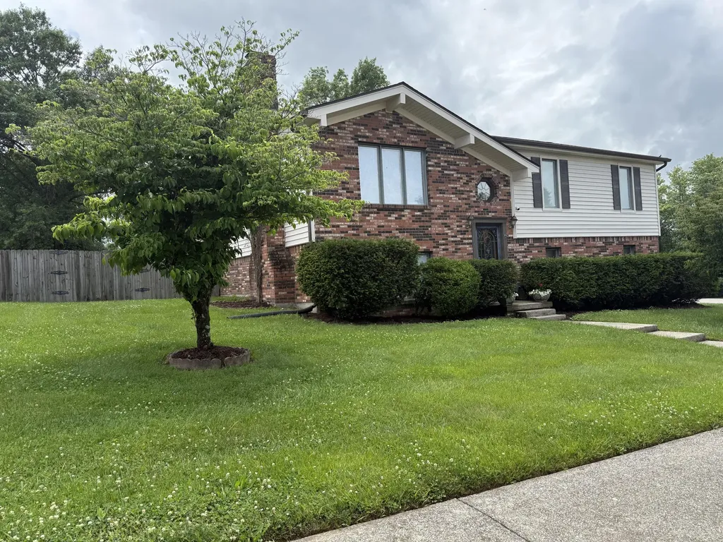 2225 Mercer Drive Richmond KY 40475