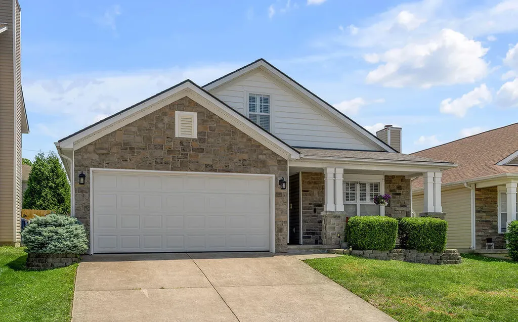 1316 Harrington Court Lexington KY 40511