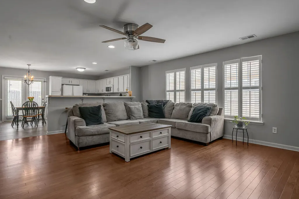 1316 Harrington Court Lexington KY 40511