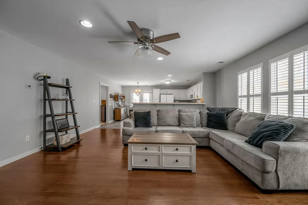 1316 Harrington Court Lexington KY 40511