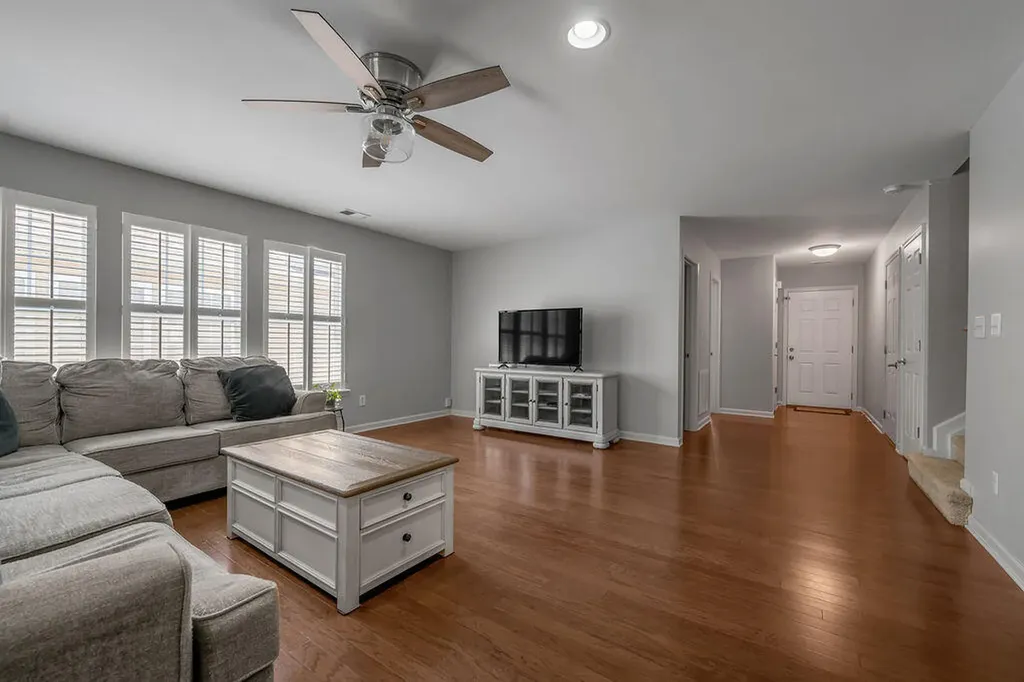 1316 Harrington Court Lexington KY 40511