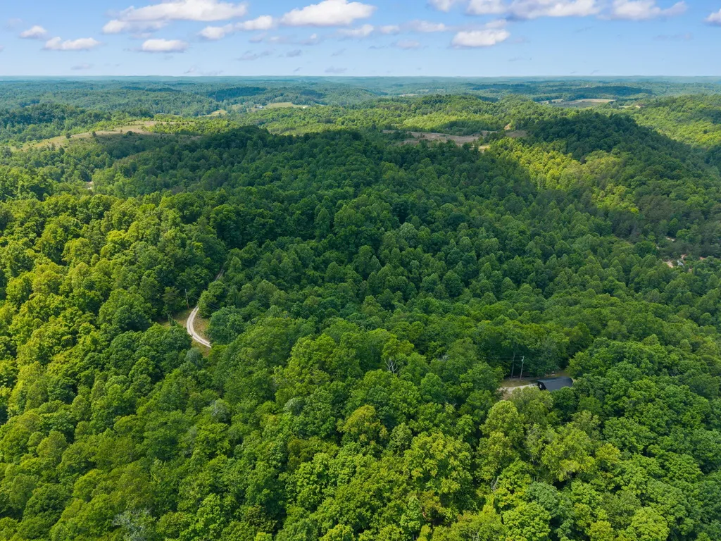 500 Fox Hunters Knob Road Booneville KY 41314