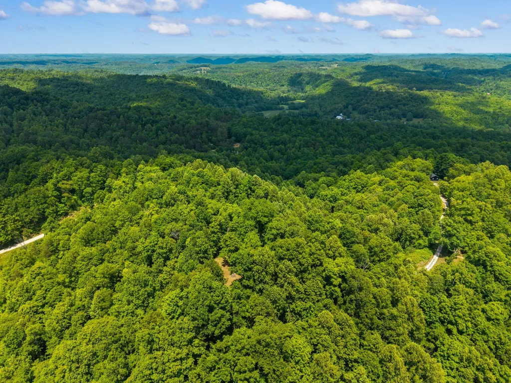 500 Fox Hunters Knob Road Booneville KY 41314