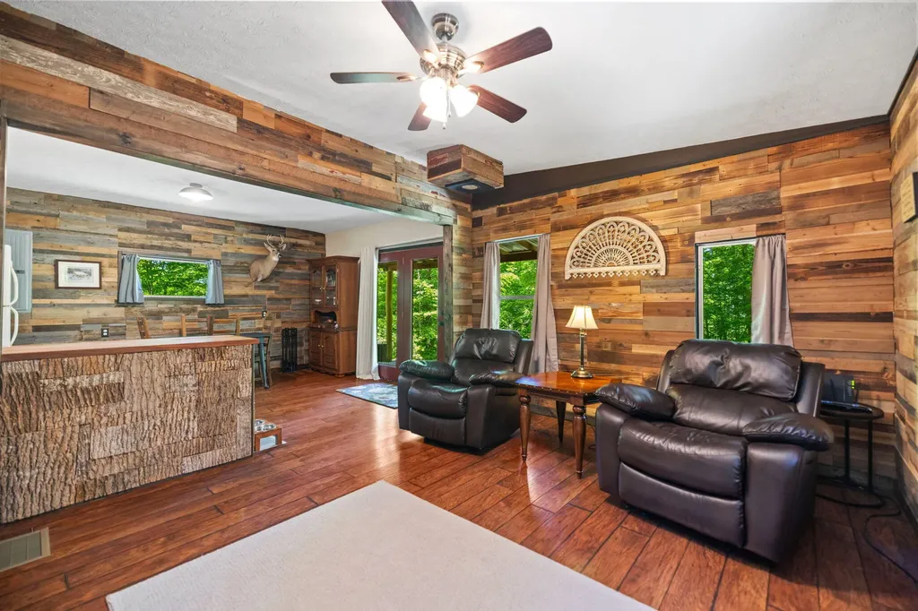 500 Fox Hunters Knob Road Booneville KY 41314