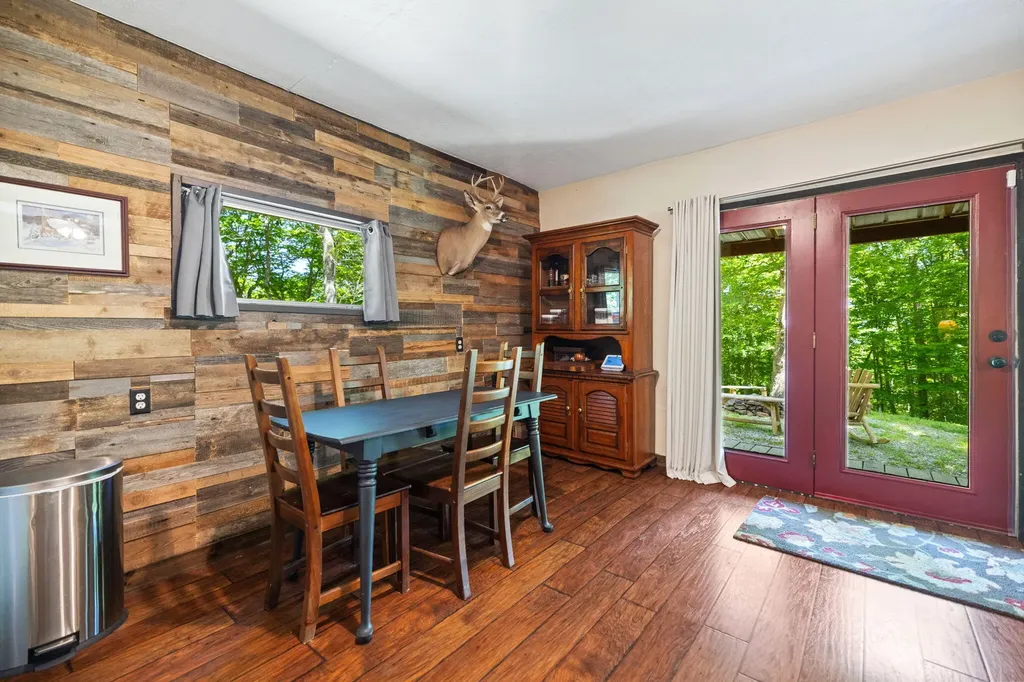 500 Fox Hunters Knob Road Booneville KY 41314