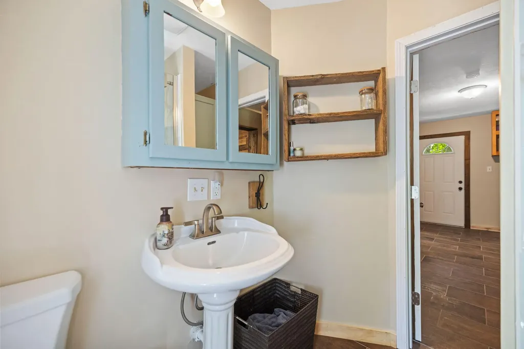 500 Fox Hunters Knob Road Booneville KY 41314