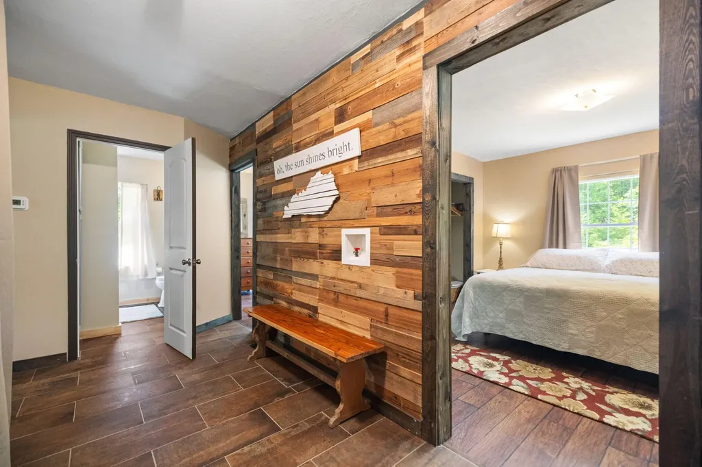500 Fox Hunters Knob Road Booneville KY 41314