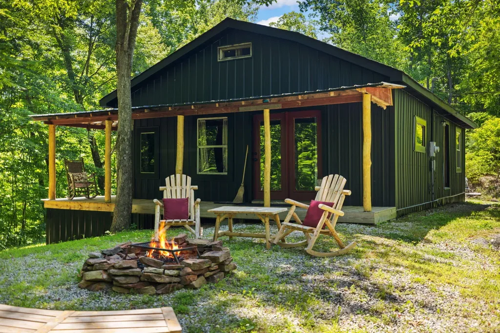 500 Fox Hunters Knob Road Booneville KY 41314