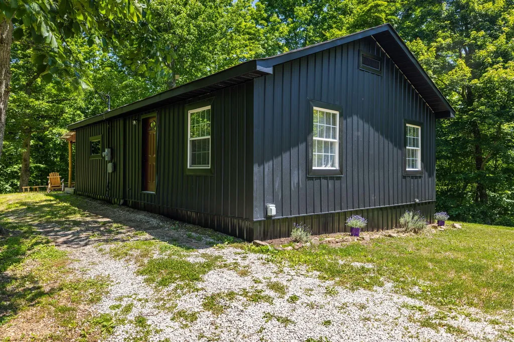 500 Fox Hunters Knob Road Booneville KY 41314