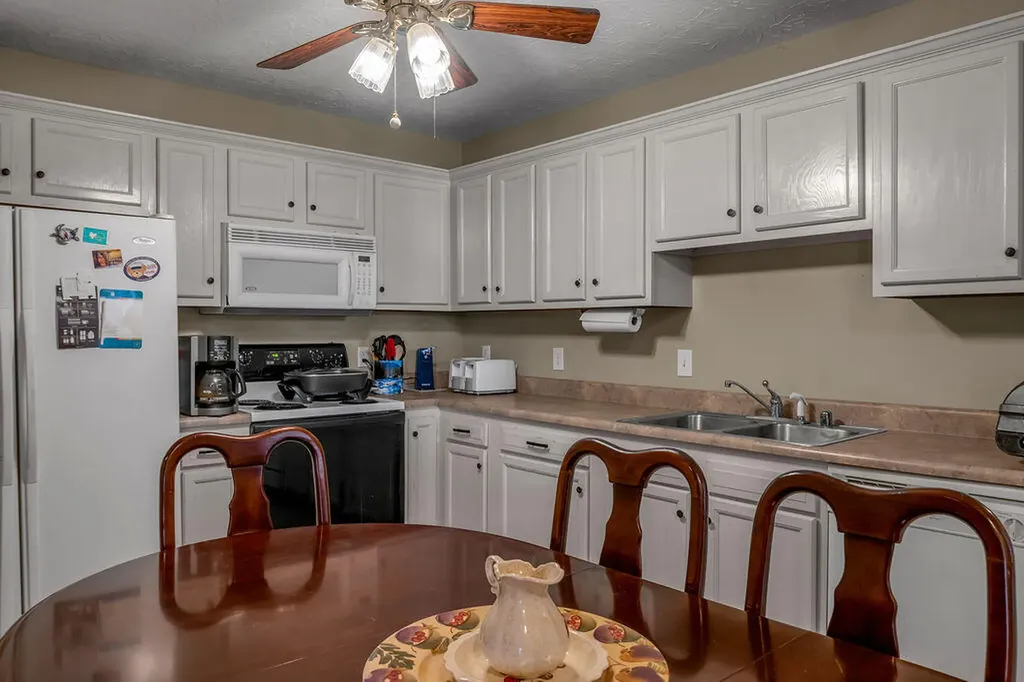 128 Bay Hill Drive Winchester KY 40391