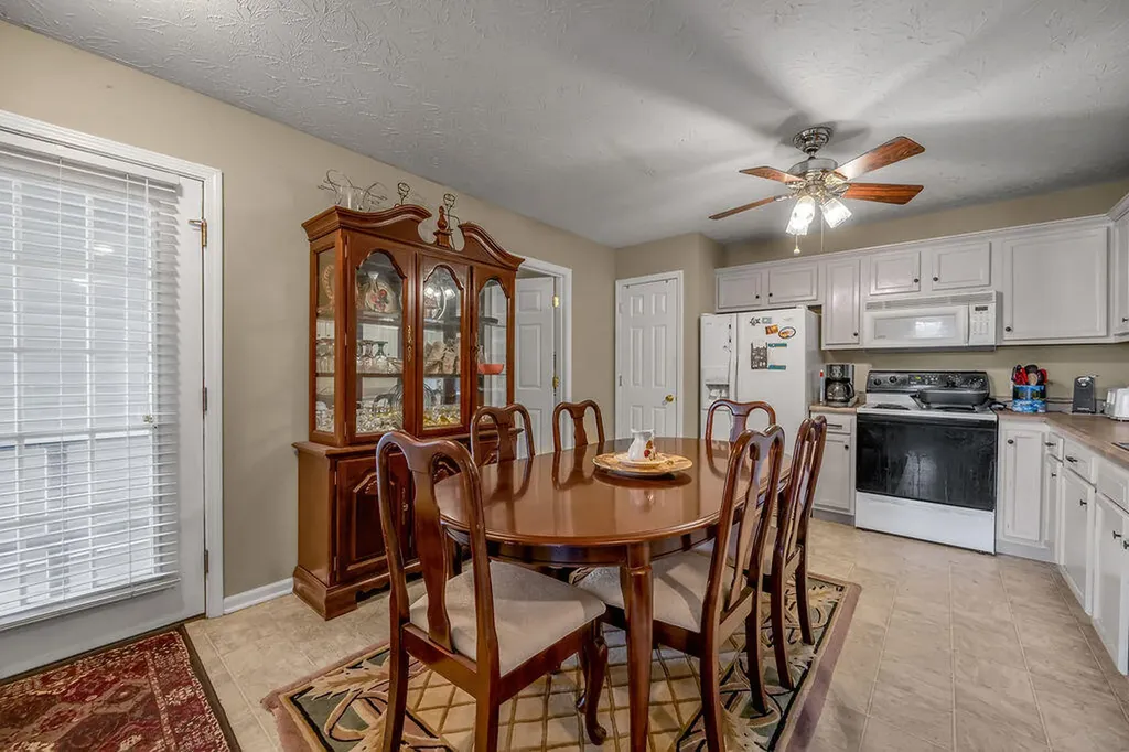 128 Bay Hill Drive Winchester KY 40391