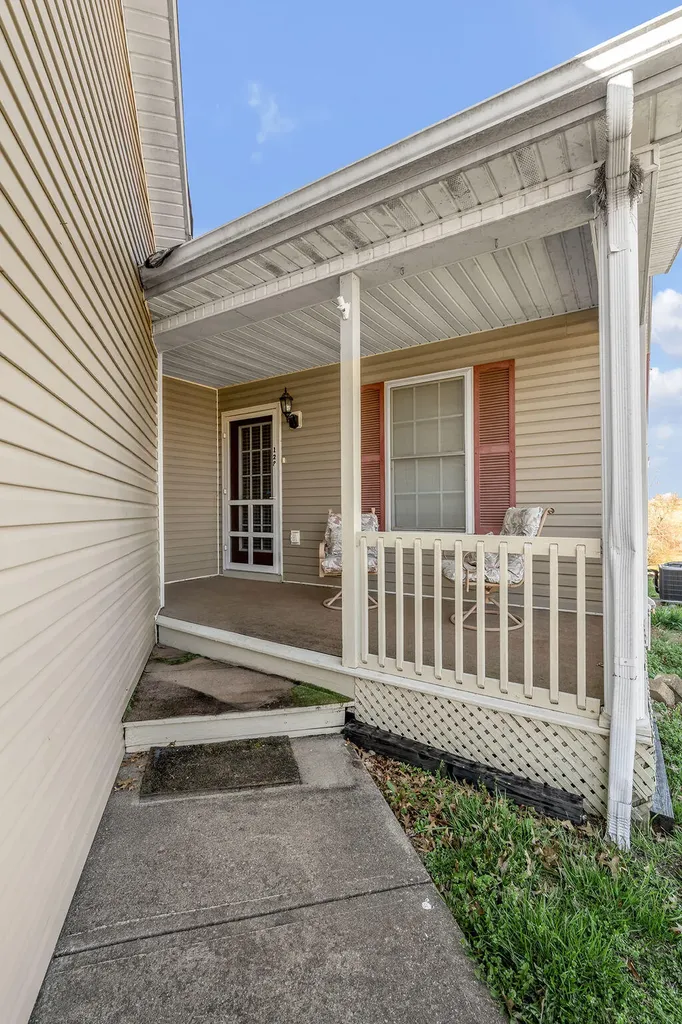 128 Bay Hill Drive Winchester KY 40391
