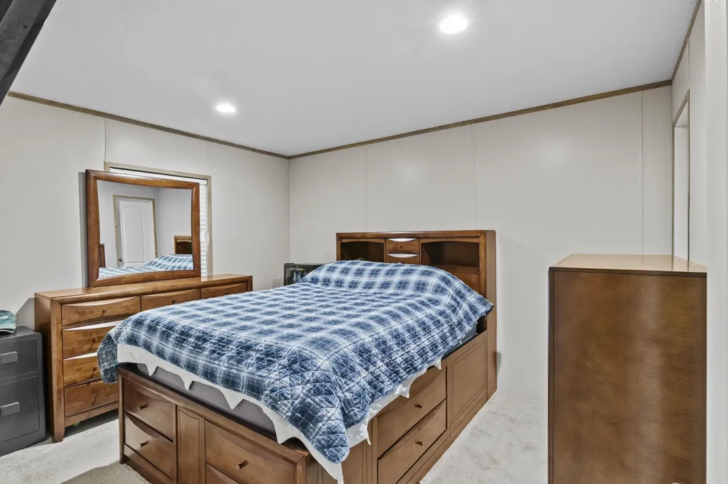 1380 Buntain School Road Lawrenceburg KY 40342