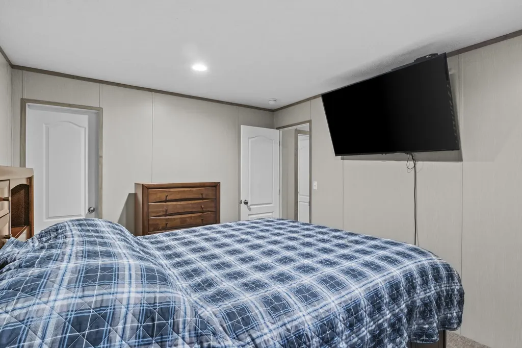 1380 Buntain School Road Lawrenceburg KY 40342