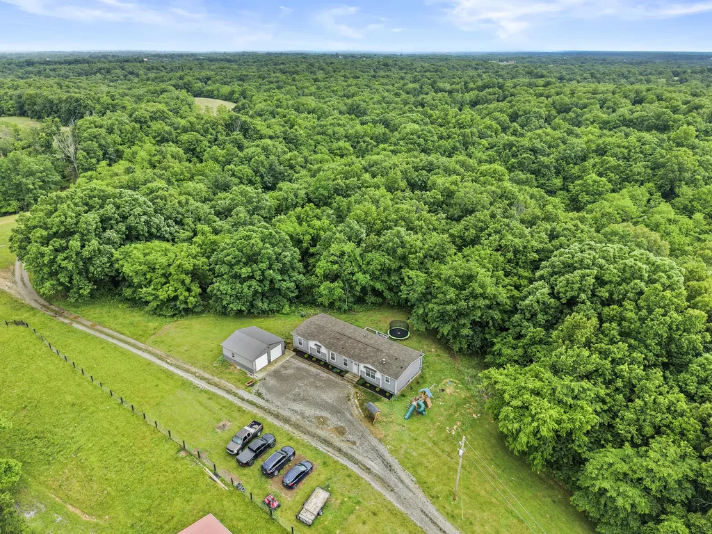 1380 Buntain School Road Lawrenceburg KY 40342