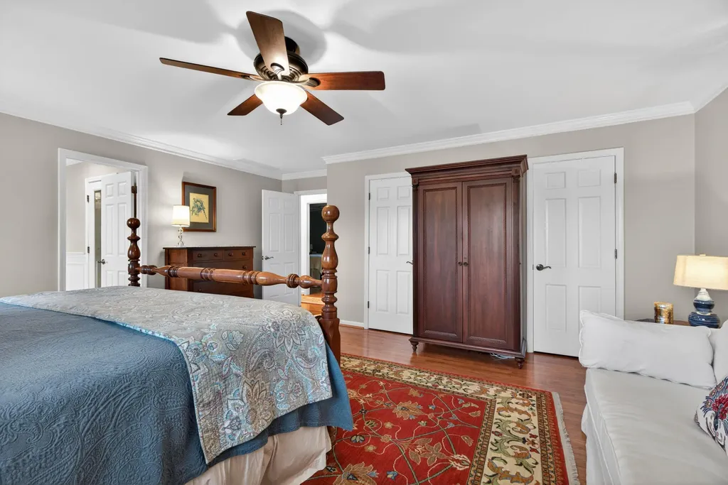 2063 Manor Drive Lexington KY 40502