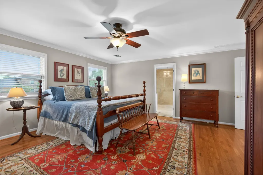 2063 Manor Drive Lexington KY 40502