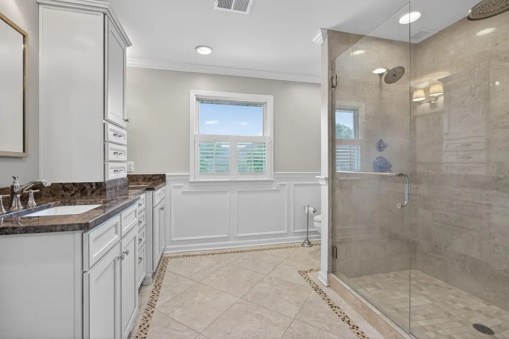 2063 Manor Drive Lexington KY 40502