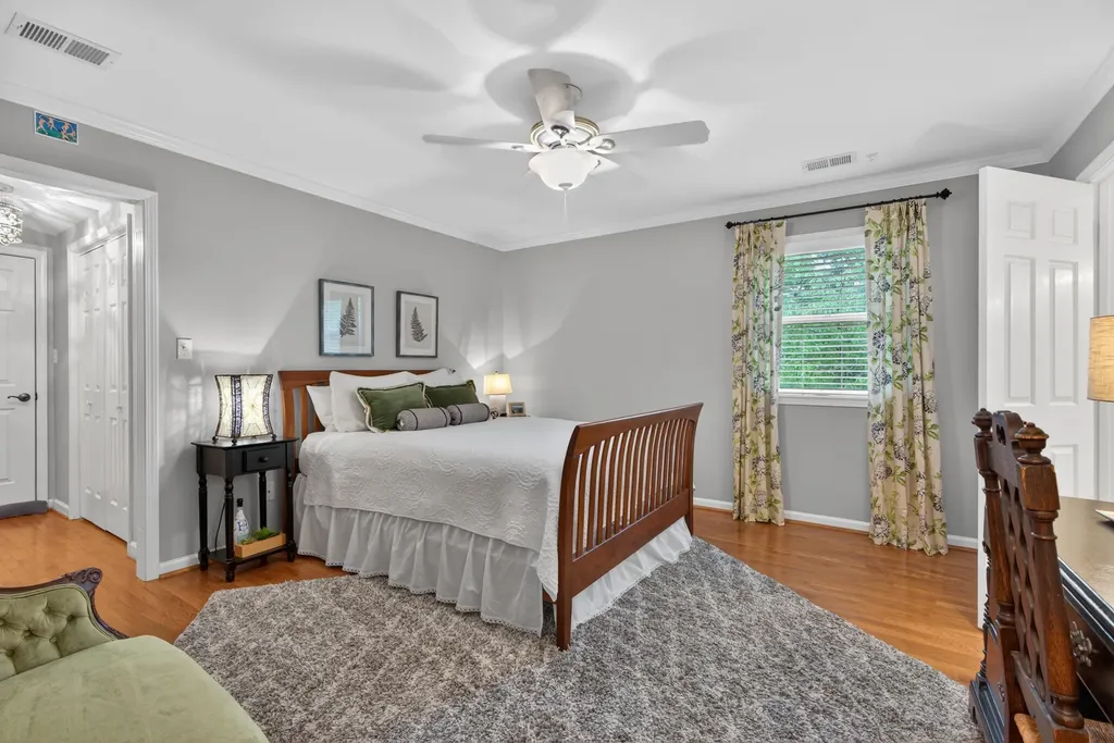 2063 Manor Drive Lexington KY 40502