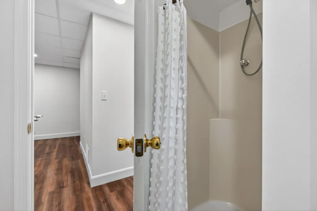 2063 Manor Drive Lexington KY 40502