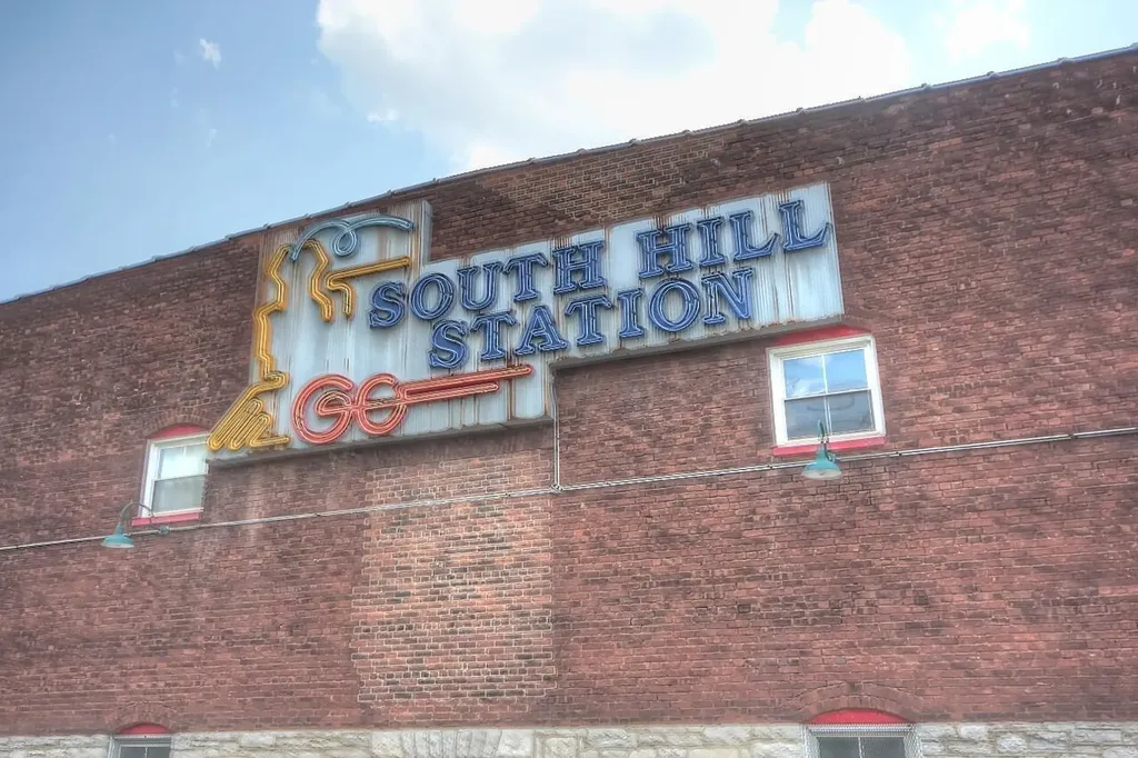 222 Bolivar Street Lexington KY 40508