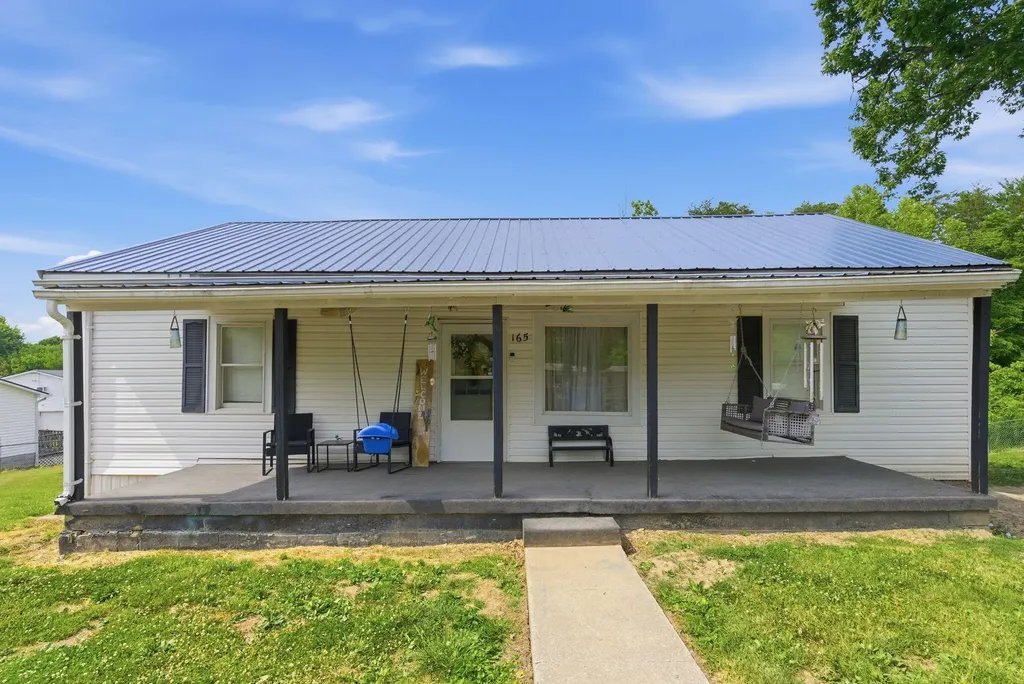 165 Sugar Hollow Road Irvine KY 40336