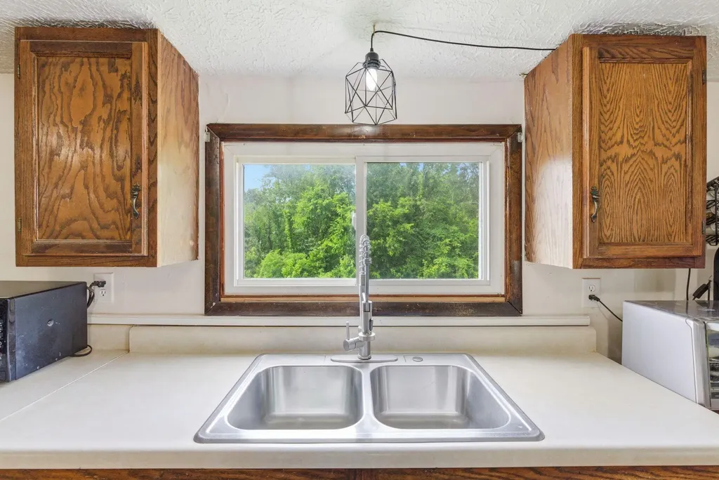 165 Sugar Hollow Road Irvine KY 40336