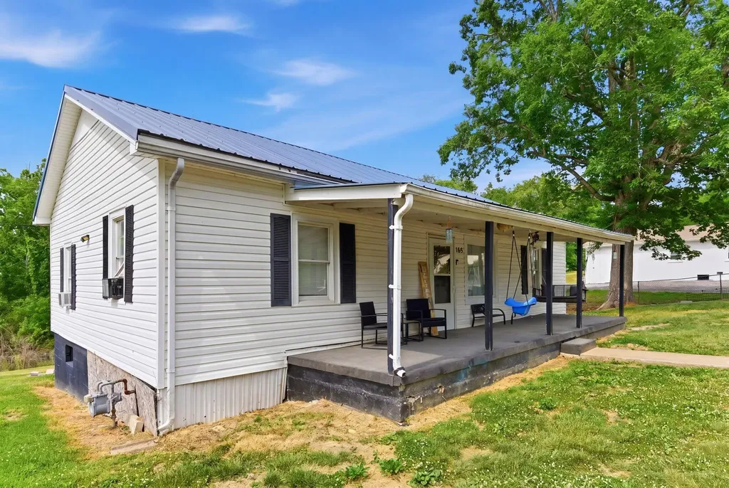 165 Sugar Hollow Road Irvine KY 40336