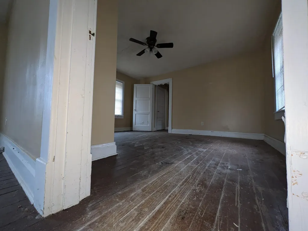 112 Lincoln Street Nicholasville KY 40356
