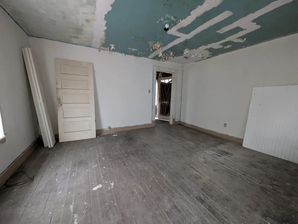 112 Lincoln Street Nicholasville KY 40356
